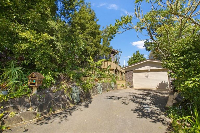 Photo of property in 6 Punga Place, Whitianga, 3510