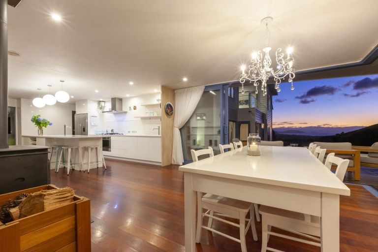 Photo of property in 105 Waterfall Road, Paraparaumu, 5032