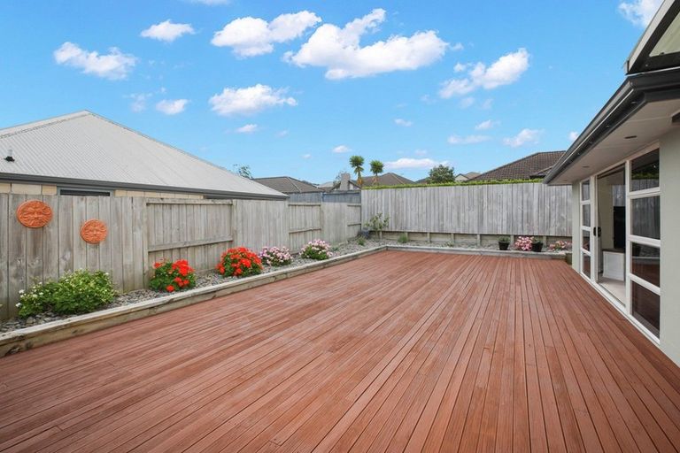 Photo of property in 17 Compton Grove, Huntington, Hamilton, 3210