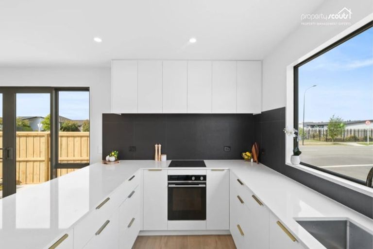 Photo of property in 2 Tarata Way, Lower Shotover, 9304