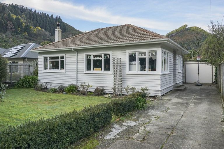 Photo of property in 7 Miro Street, The Brook, Nelson, 7010
