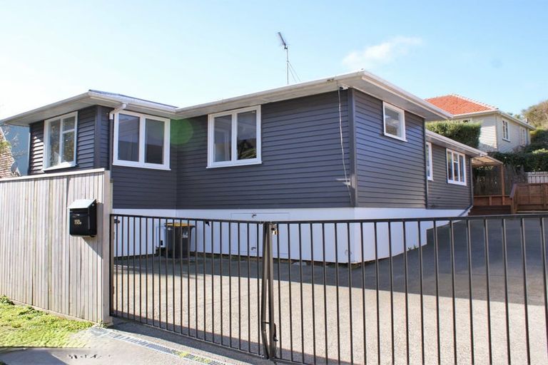 Photo of property in 118b Newlands Road, Newlands, Wellington, 6037