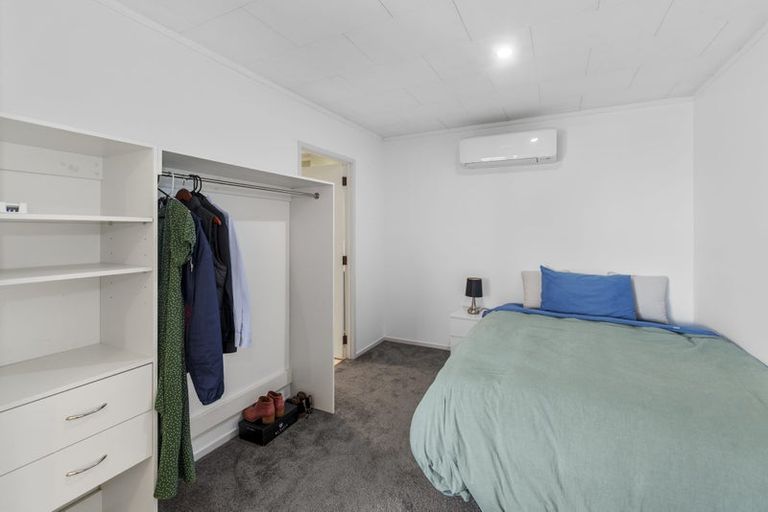 Photo of property in 1/20 Merchant Avenue, Te Atatu South, Auckland, 0610