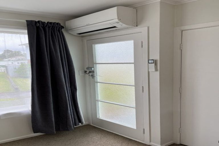 Photo of property in Shakespeare Flats, 48c Merton Street, Trentham, Upper Hutt, 5018