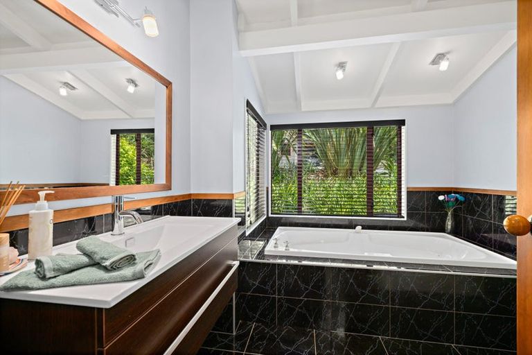 Photo of property in 54 Waiwhiu Road, Dome Valley, Warkworth, 0981