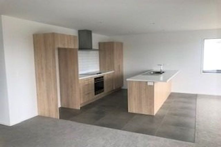 Photo of property in 13 Anglers Way, Omokoroa, 3114