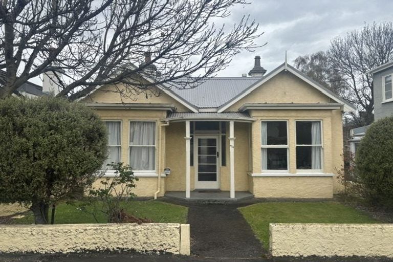 Photo of property in 824 Cumberland Street, North Dunedin, Dunedin, 9016