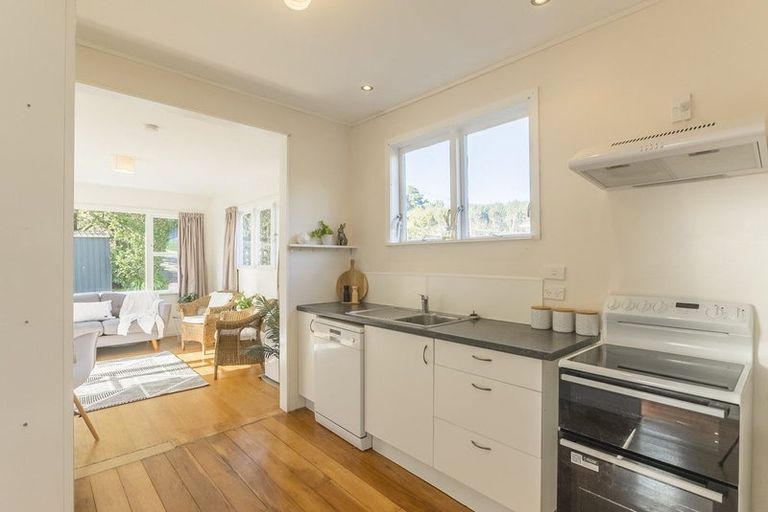 Photo of property in 23 Glen Road, Raumati South, Paraparaumu, 5032