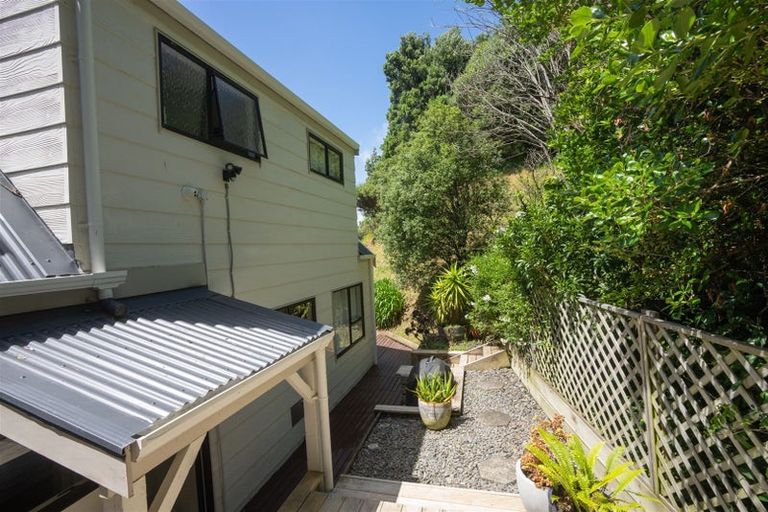 Photo of property in 36 Oak Avenue, Paremata, Porirua, 5024