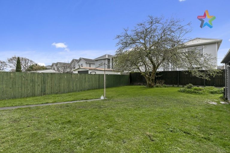 Photo of property in 12 Wheatley Street, Naenae, Lower Hutt, 5011