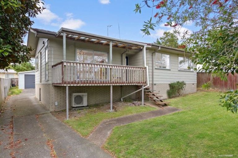 Photo of property in 30 Waari Avenue, Sunnyvale, Auckland, 0612