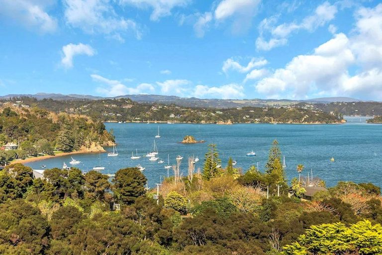 Photo of property in 8 Titore Way, Russell, 0202