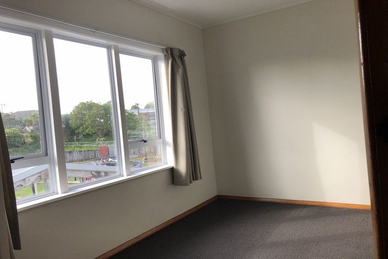 Photo of property in 34 Cook Street, Marfell, New Plymouth, 4310
