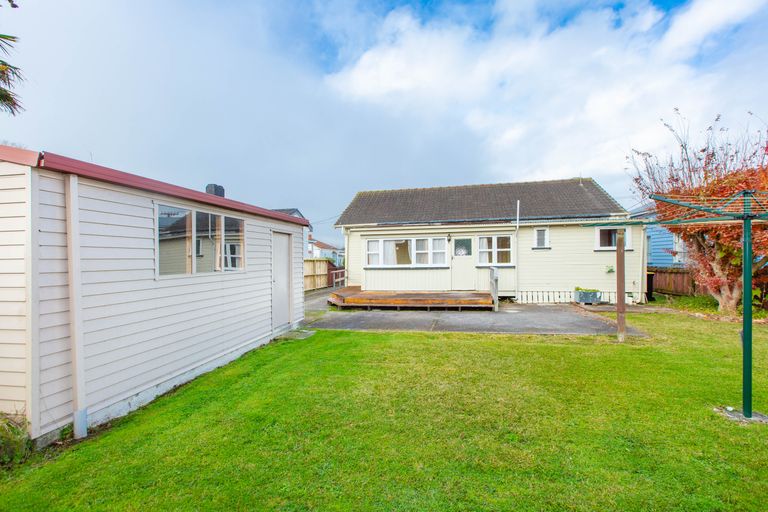 Photo of property in 4 Seddon Street, Te Aroha, 3320