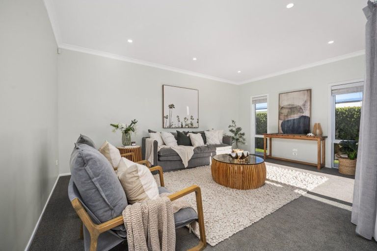Photo of property in 328 Lakes Boulevard, Pyes Pa, Tauranga, 3112