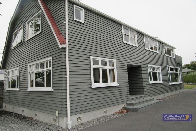 Photo of property in 23 Garreg Road, Fendalton, Christchurch, 8052