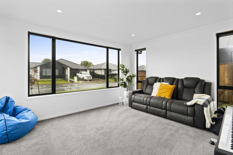 Photo of property in 13 Ruru Street, Cambridge, 3434