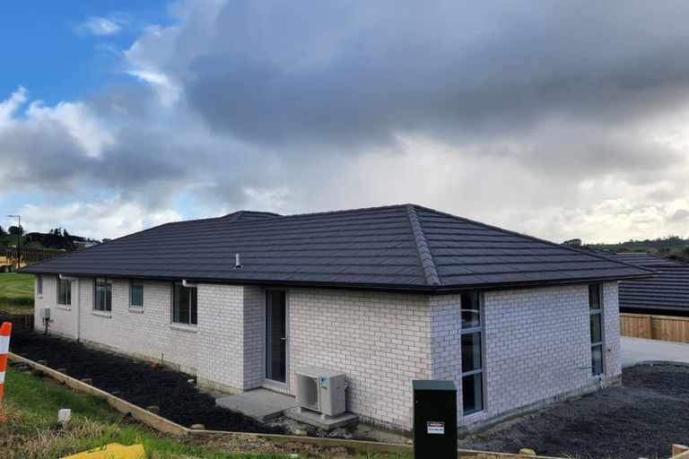 Photo of property in 24 Urumaraki Avenue, Helensville, 0800