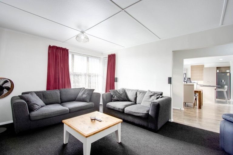 Photo of property in 8 Curling Crescent, Onekawa, Napier, 4110