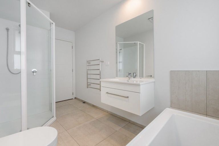 Photo of property in 37 Te Wharo Drive, Papamoa, 3118