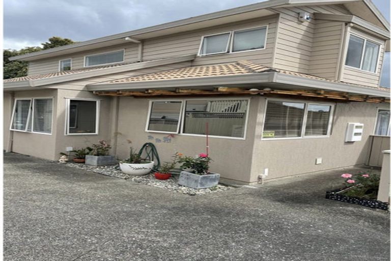 Photo of property in 1/46 Blakeborough Drive, Forrest Hill, Auckland, 0620