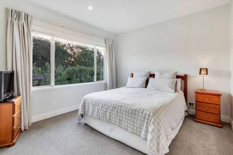 Photo of property in 11 Oak Valley Road, Dairy Flat, Albany, 0792