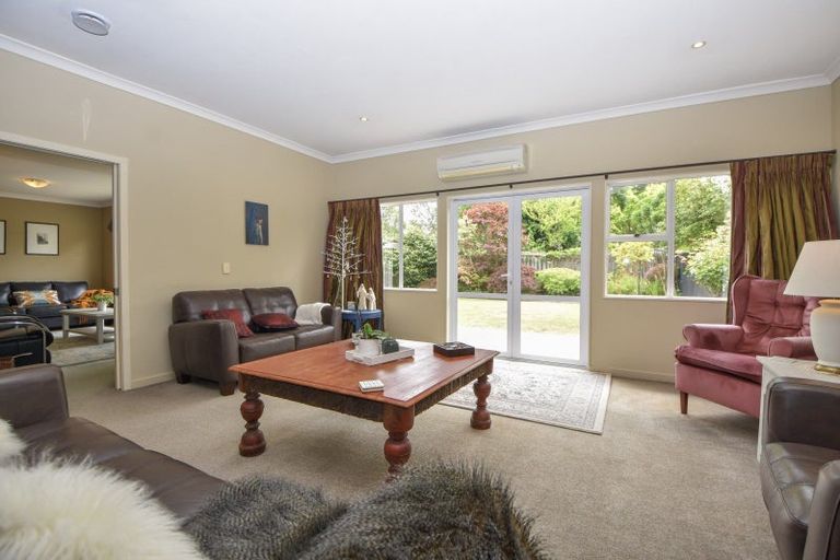 Photo of property in 26 Deller Drive, Carterton, 5713