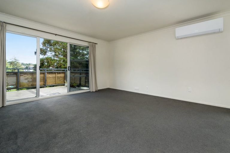 Photo of property in 62 Stott Avenue, Birkdale, Auckland, 0626