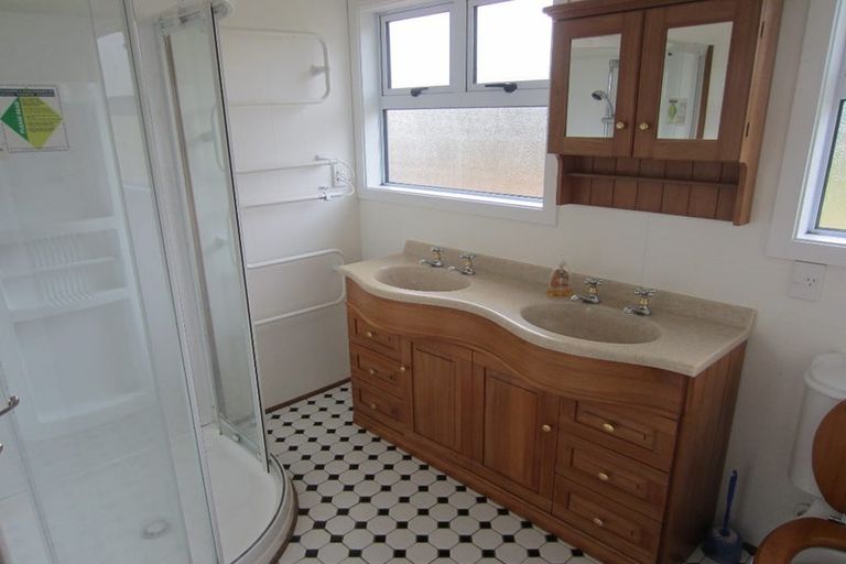 Photo of property in 38 Allen Terrace, Tawa, Wellington, 5028