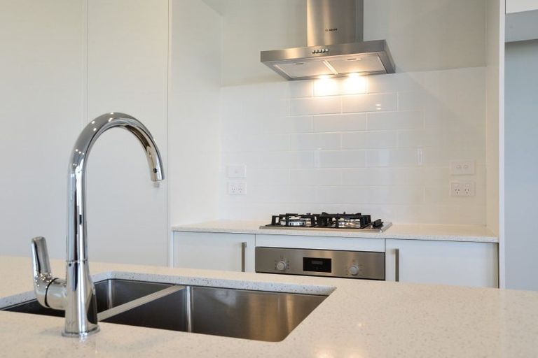 Photo of property in 73 Waruhia Crescent, Rototuna North, 3281