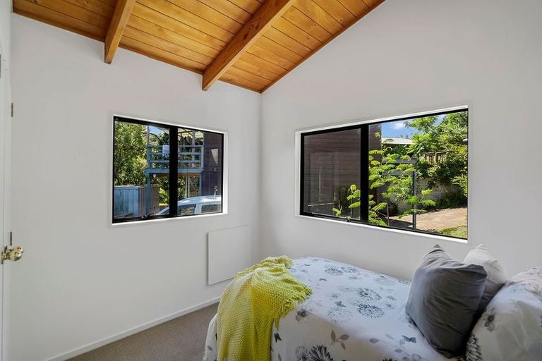 Photo of property in 1/55 James Evans Drive, Northcote, Auckland, 0627