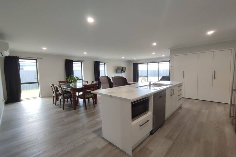 Photo of property in 13 Hikawera Drive, Frimley, Hastings, 4120