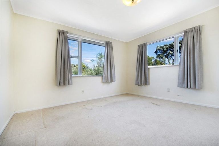 Photo of property in 6 Palmer Avenue, Glen Eden, Auckland, 0602