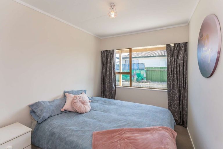 Photo of property in 5 Matipo Street, Levin, 5510