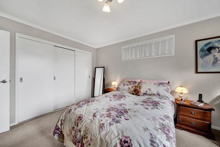 Photo of property in 156a Mangorei Road, Merrilands, New Plymouth, 4312