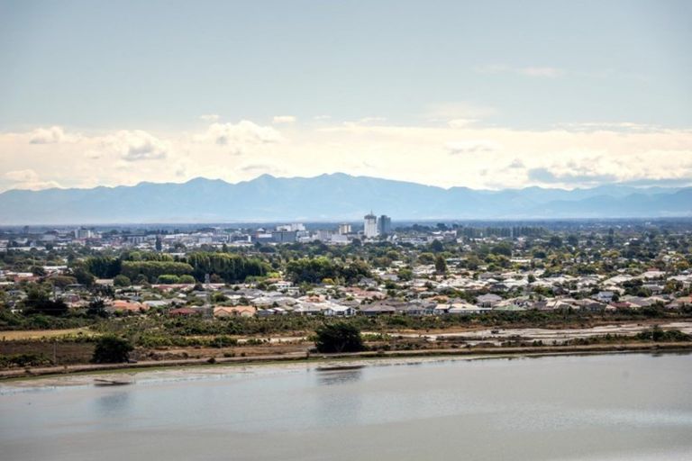 Photo of property in 38 Saint Andrews Hill Road, Mount Pleasant, Christchurch, 8081