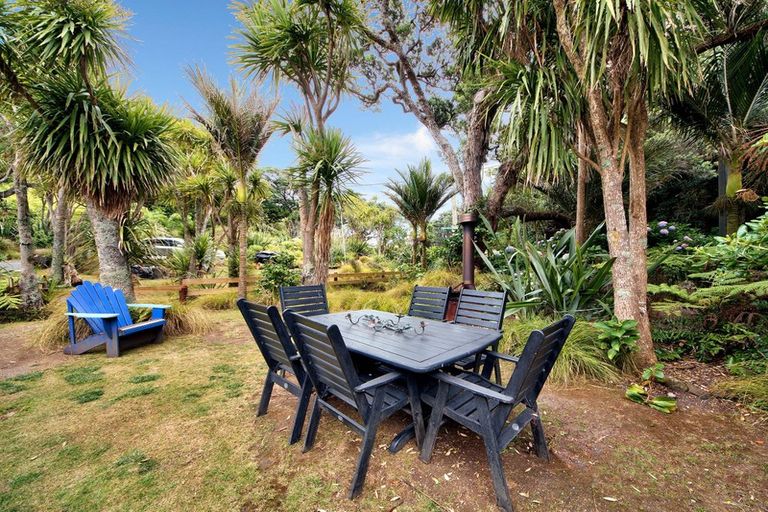 Photo of property in 54 Beach Valley Road, Piha, New Lynn, 0772