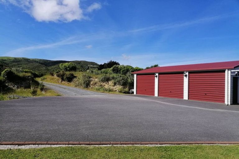 Photo of property in 55 Kaitangata Crescent, Kelson, Lower Hutt, 5010