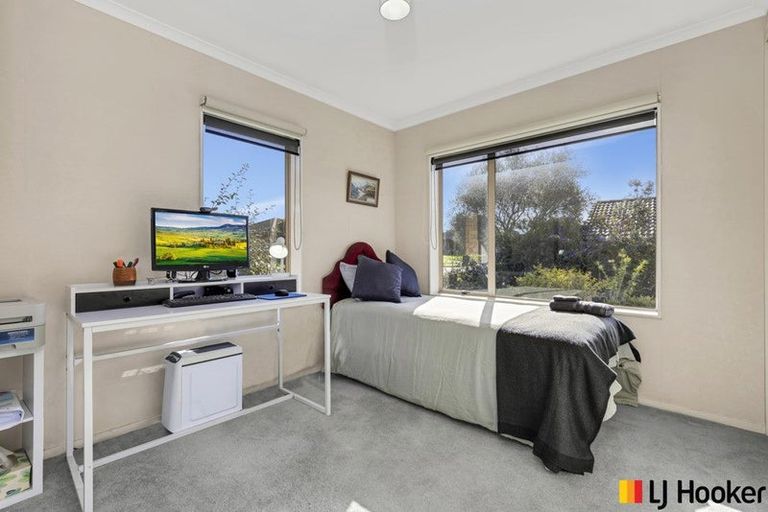 Photo of property in 14 Sandwick Drive, Weymouth, Auckland, 2103
