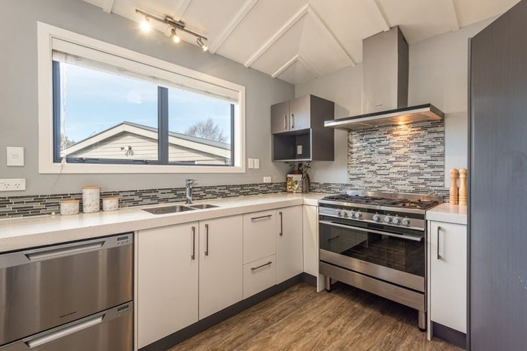 Photo of property in 20 Toorak Avenue, Avonhead, Christchurch, 8042