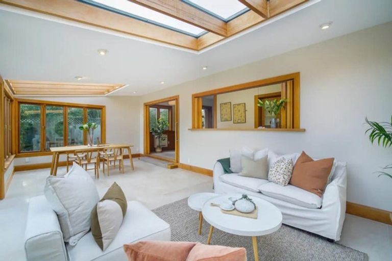 Photo of property in 4 Cliff Street, Moncks Bay, Christchurch, 8081