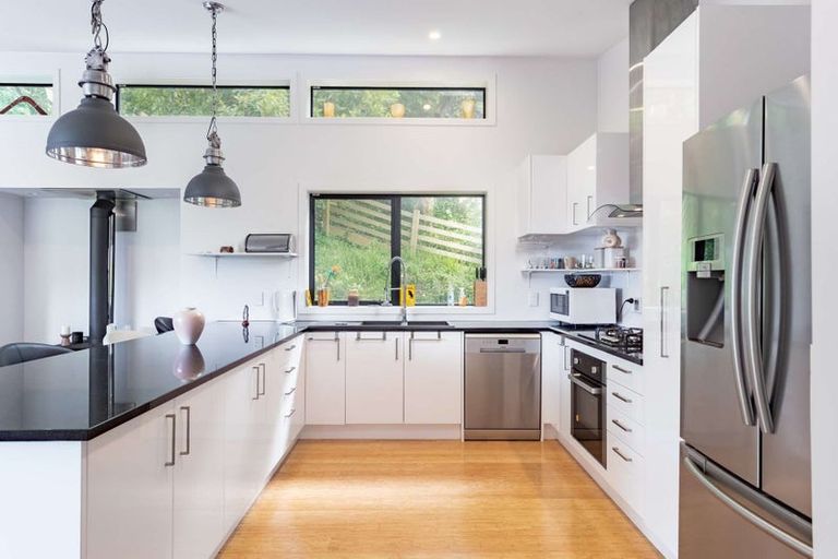 Photo of property in 78 Howard Road, Point Howard, Lower Hutt, 5013