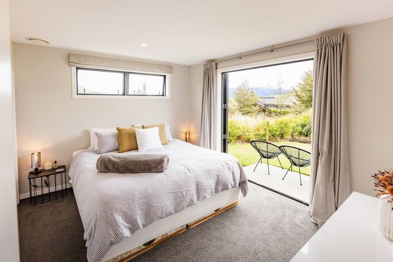 Photo of property in 42 Mcadam Drive, Jacks Point, Queenstown, 9371