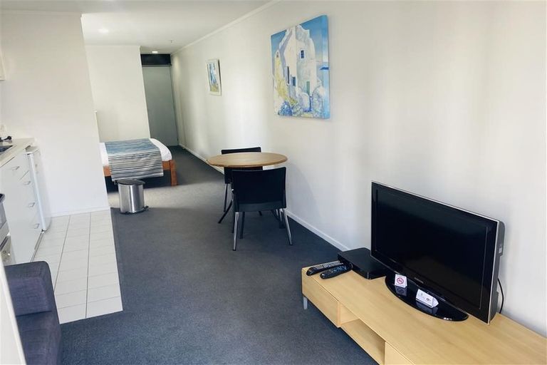 Photo of property in Waldorf Bankside Apartments, 4e/8 Bankside Street, Auckland Central, Auckland, 1010