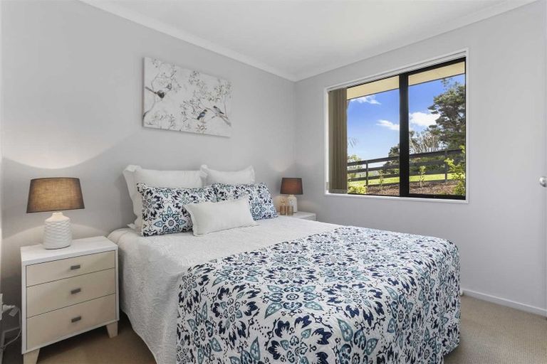 Photo of property in 1 Carol Lee Place, Albany Heights, Auckland, 0632
