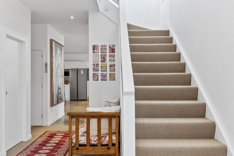 Photo of property in 33 Rexwood Street, Carterton, 5713