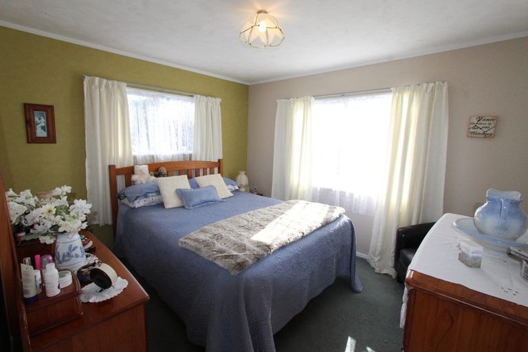 Photo of property in 36 Tararua Street, Pahiatua, 4910