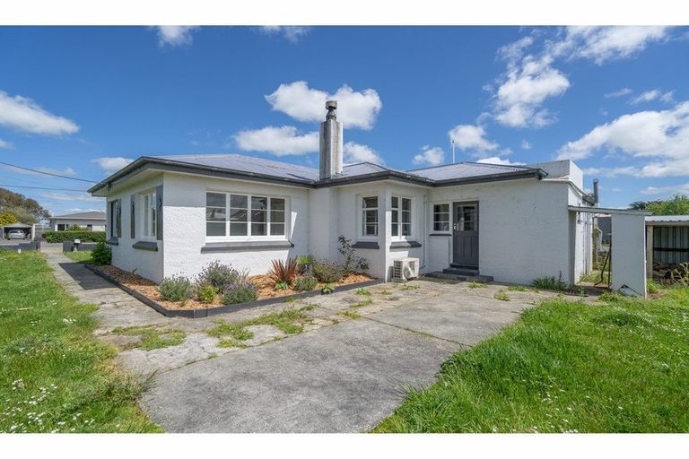 Photo of property in 17 Turner Street, Edendale, 9825