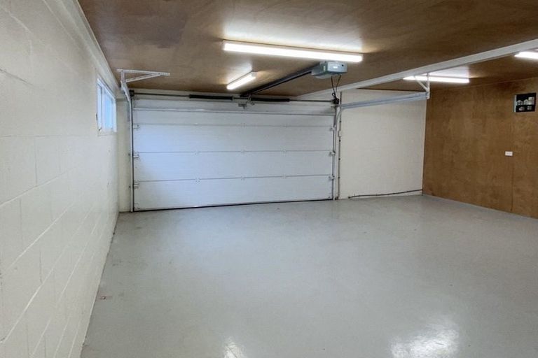 Photo of property in 80 Ngataringa Road, Devonport, Auckland, 0624