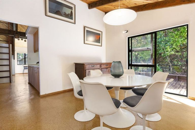 Photo of property in 30 Ngaumatau Road, Point Howard, Lower Hutt, 5013